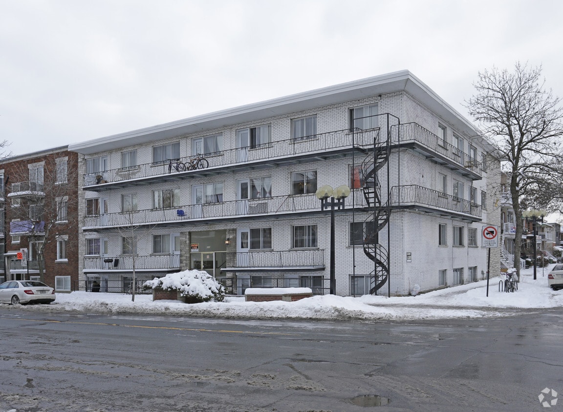 Primary Photo - 3930 Masson