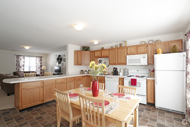 2BR, 2.5BA - 1300 SF - State College Collective on Northbrook