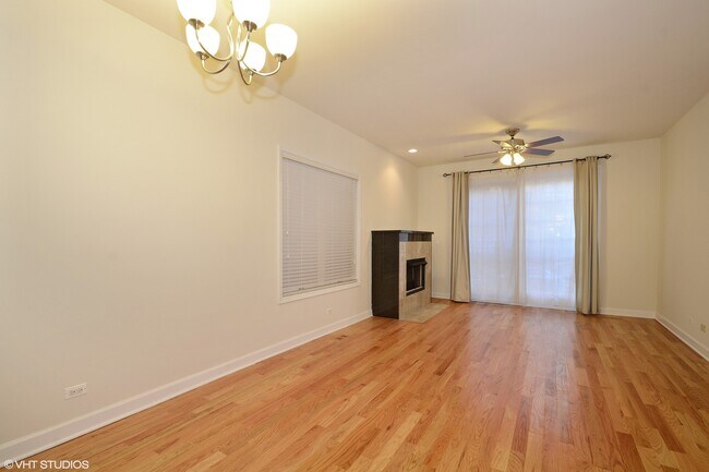 Building Photo - 1508 N Hudson Ave
