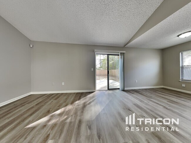 Building Photo - 4543 Deer Valley Drive Jacksonville FL