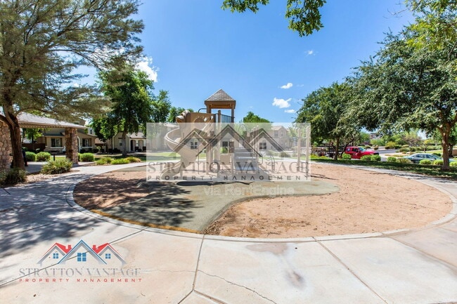 Foto del edificio - 10013 E Impala Ave