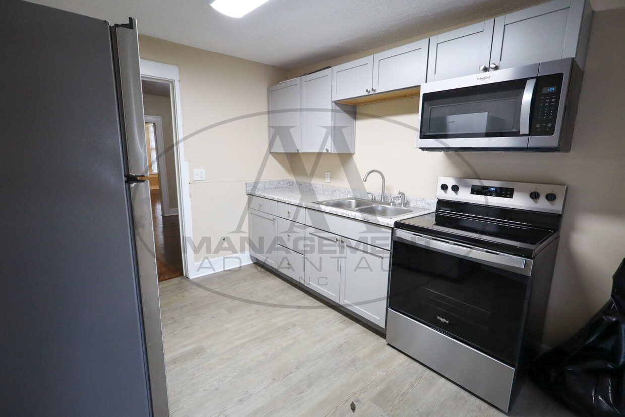 Foto principal - 1009-1011 S 12th St-