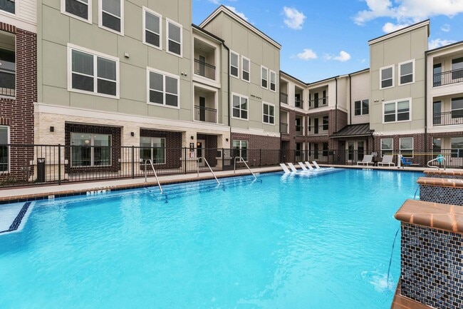 Building Photo - North Park Landing