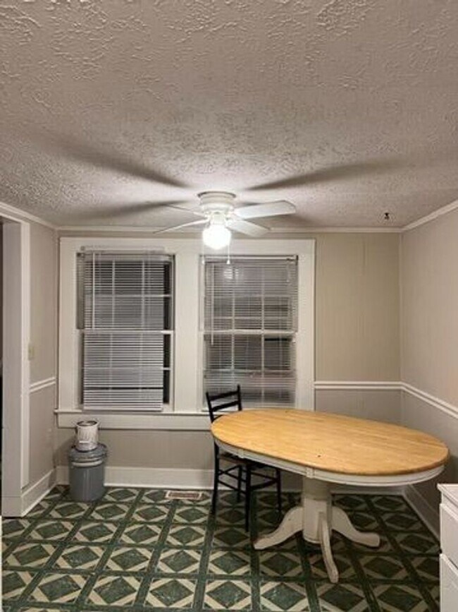 Foto del edificio - Price & Location!