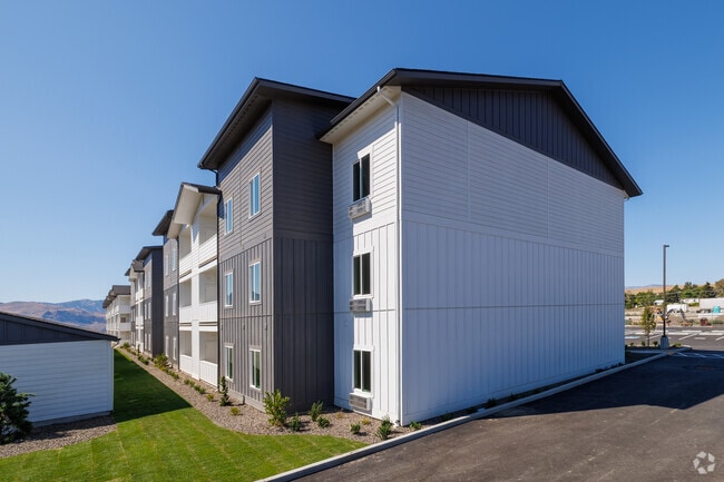 Building Photo - Gateway Apartments