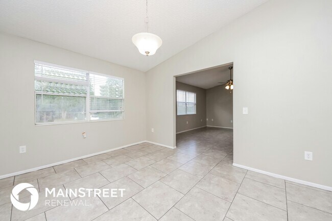 Building Photo - 1506 Kaylor Ct NE