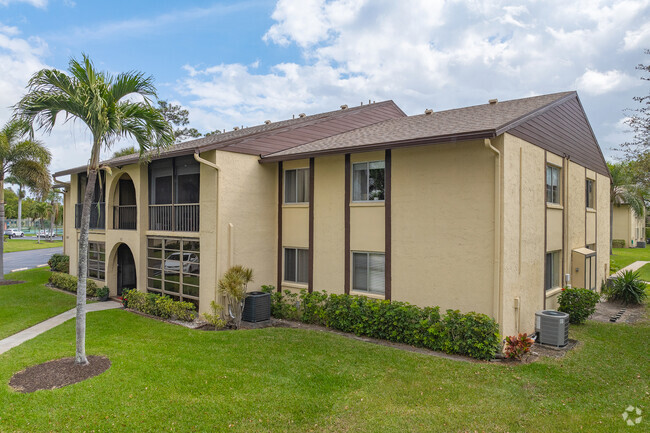 Building Photo - Pine Ridge South