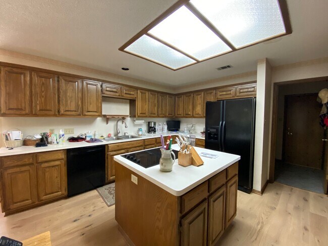 Foto del edificio - 5943 Cape Coral Dr