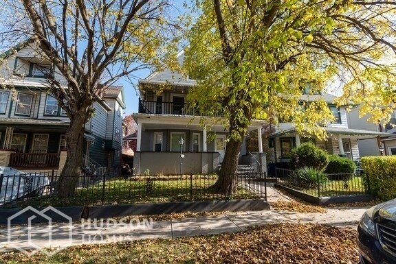 Primary Photo - 1405 E 95th St