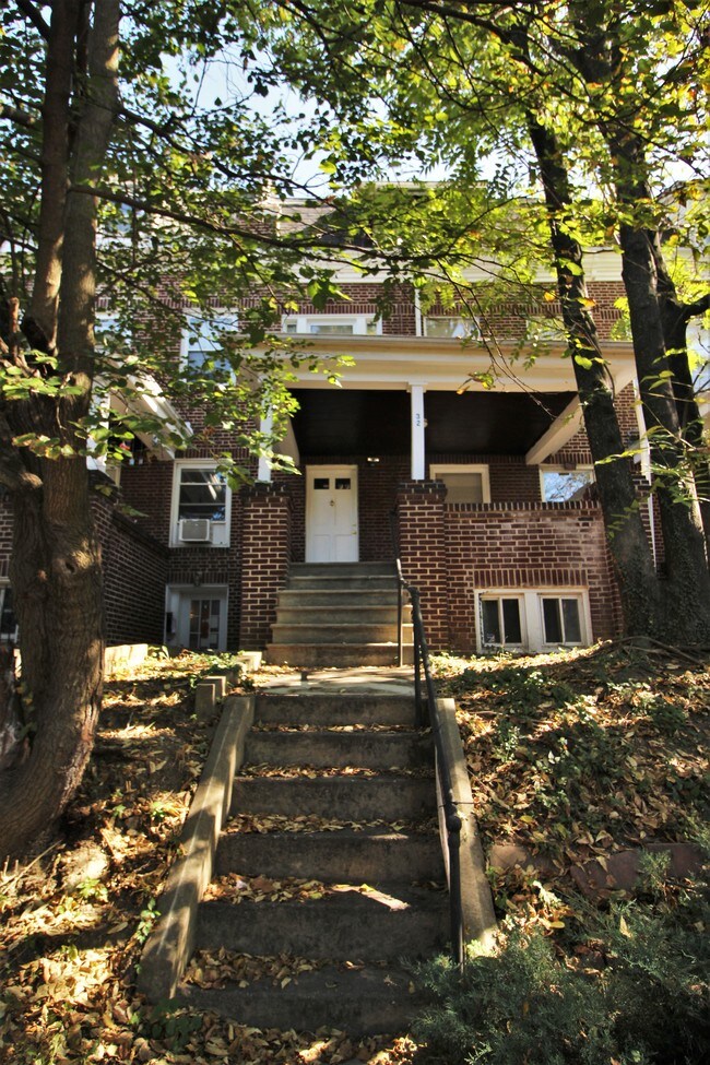 Building Photo - 3207 Guilford Ave