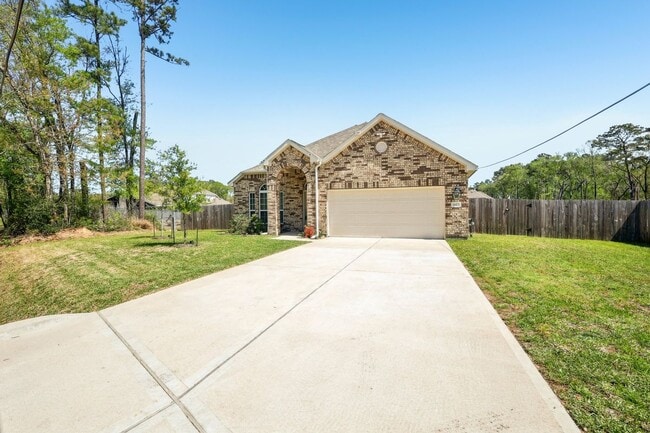 Building Photo - 18473 Railroad Ave