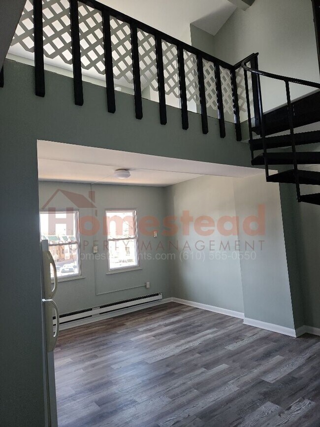 Foto del edificio - 121 Long Ln