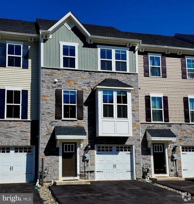Building Photo - 149 Glory Maple Ln