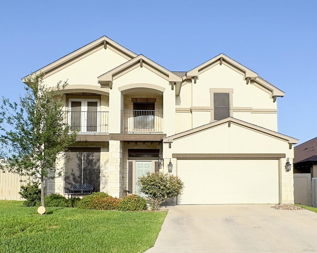 103 Pradera Ct, Laredo, TX 78045 House Rental in Laredo, TX