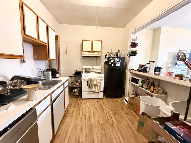 Building Photo - 26 Symphony Rd