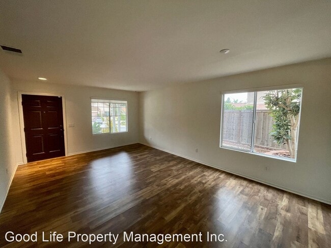 Building Photo - 4 br, 2.5 bath House - 1292 Cottonwood Drive