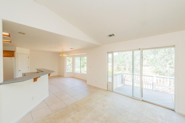 Foto del edificio - 188 Woodcliff Dr