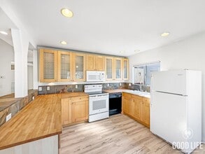 Building Photo - 5543 Adobe Falls Rd