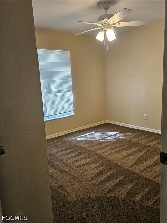 Foto del edificio - 744 Burns Ave S