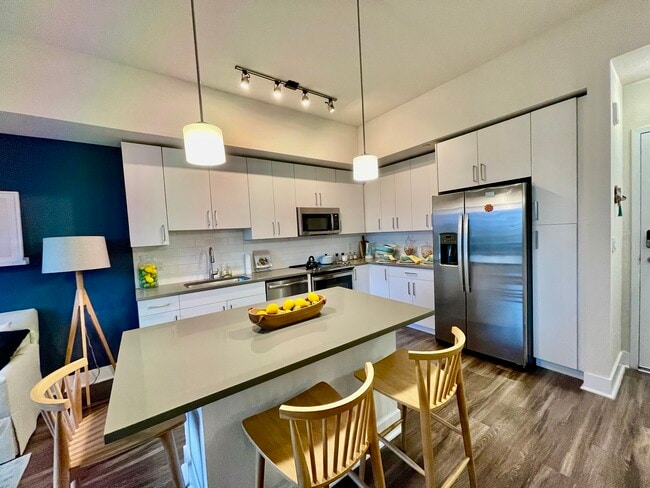 Foto del edificio - 528 NE 26th St