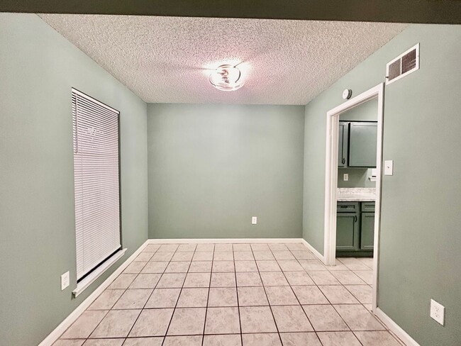 Building Photo - Newly Rehabbed Home in Raleigh - Open To Section 8