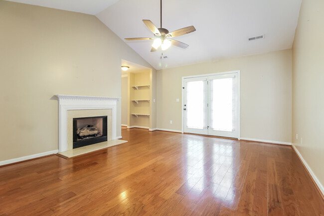 Foto del edificio - 106 River Watch Drive, Greenville, SC, 29605