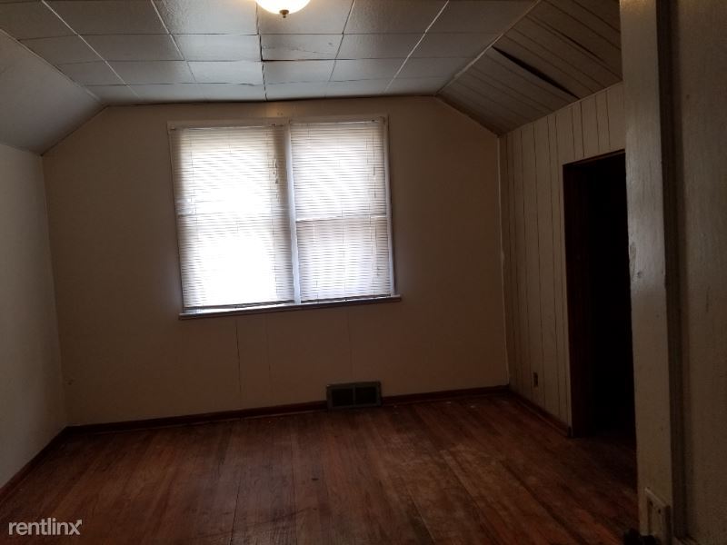 Primary Photo - 3 br, 1.5 bath House - 11863 st louis mi