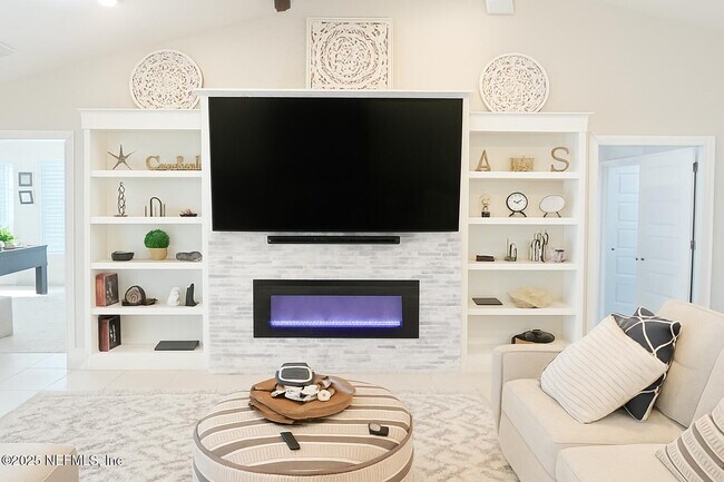 Foto del edificio - 12678 Weeping Branch Cir