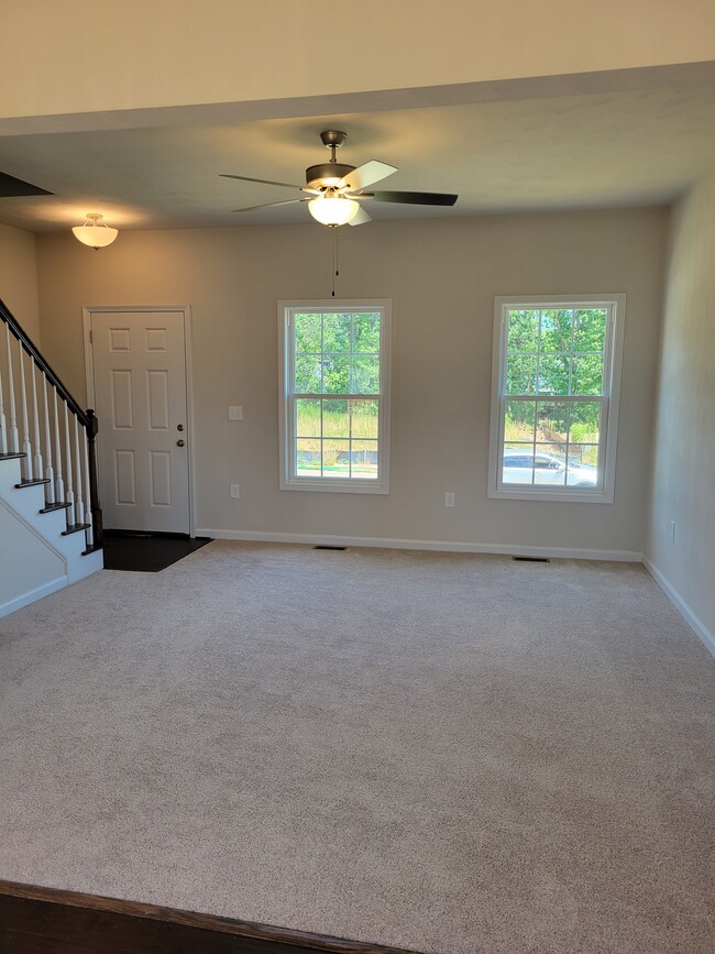 Building Photo - 4942 Warrior Dr