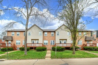 Building Photo - 10161 Squire Meadows Dr
