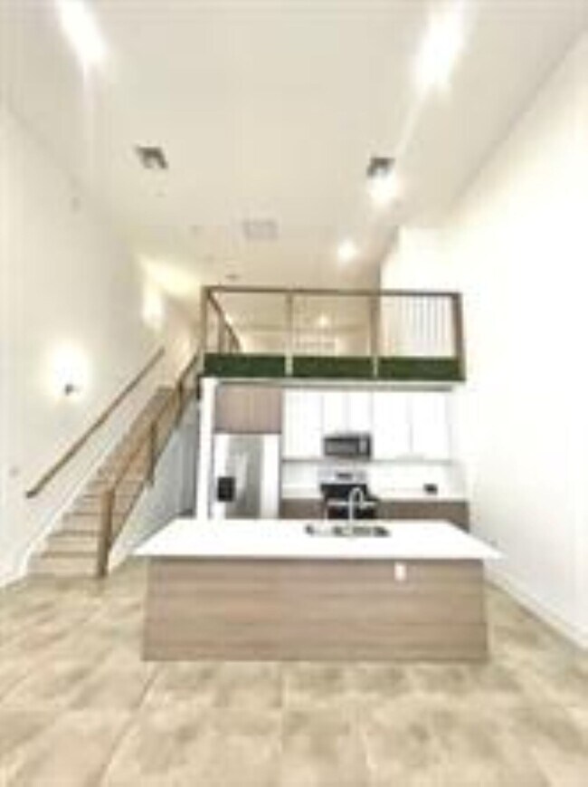 Foto del edificio - 3455 NE 5th Ave