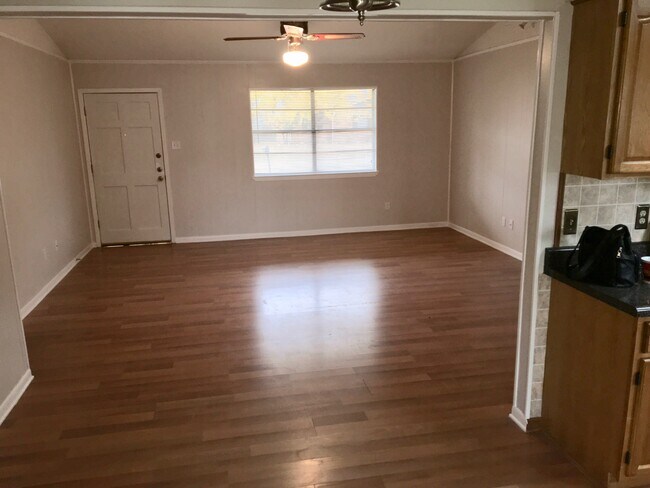 Building Photo - 3506 Highmeadow Ln