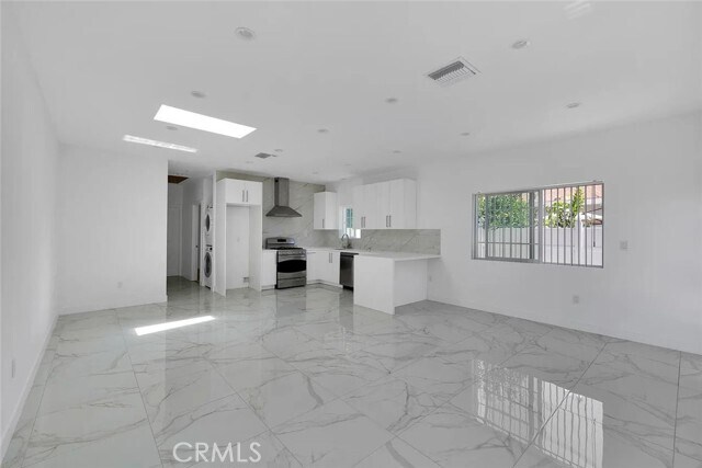 Foto del edificio - 634 E Valencia Ave