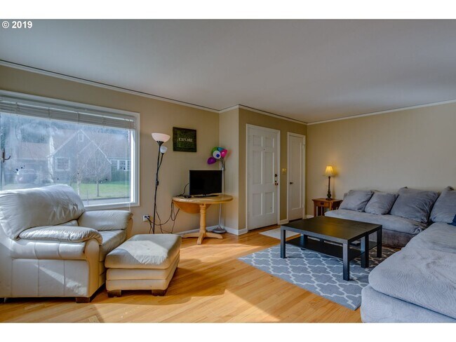 Foto del edificio - 7070 N Cambridge Ave