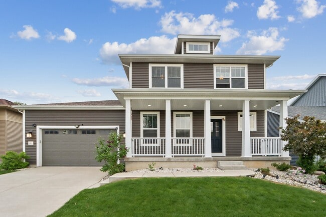 Building Photo - 5811 Levitan Ln