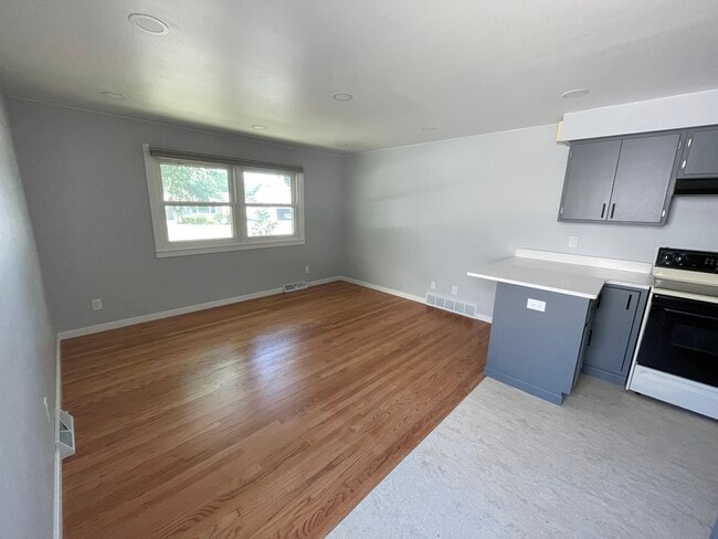 Foto del edificio - 908 Grove St