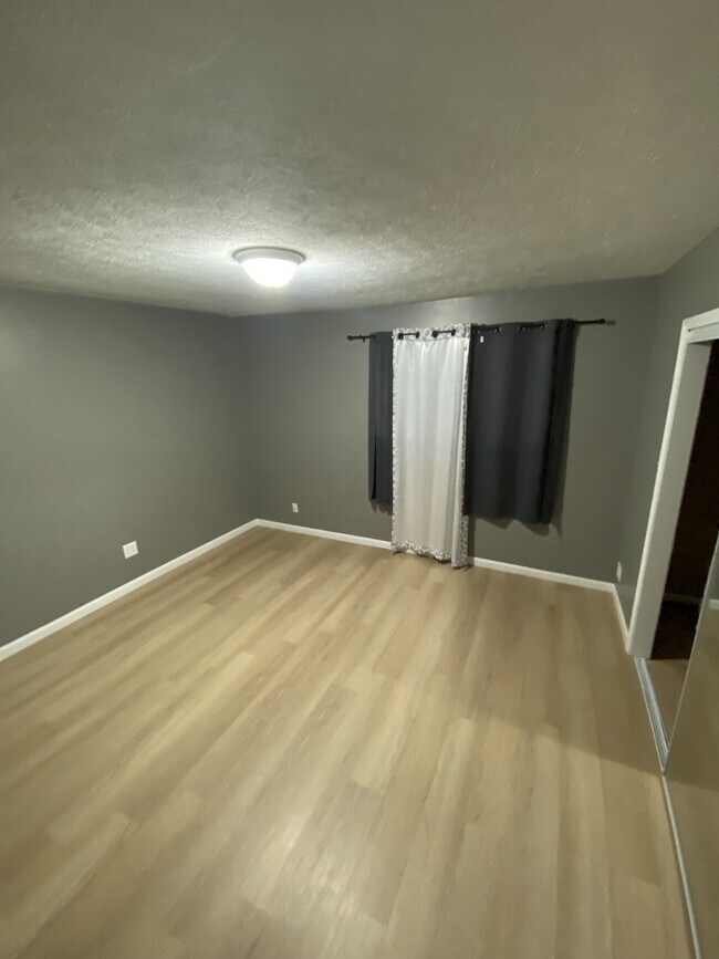 Foto del edificio - 1312 N Jay St