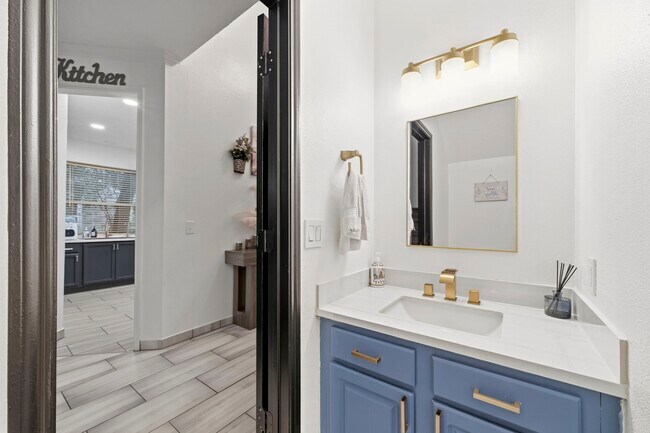 Foto del edificio - 34 Firethorn Pl