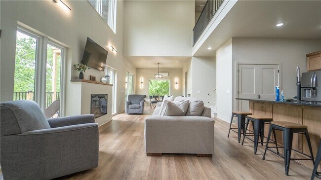 Foto del edificio - 10573 Jasper Ln