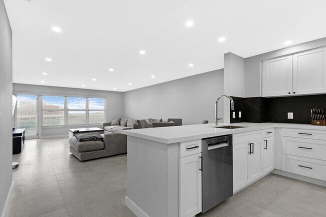 Foto del edificio - 3900 Galt Ocean Dr