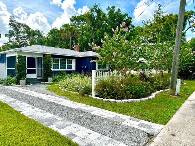 Building Photo - 115 N Hampton Ave