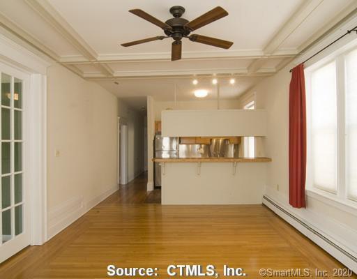Building Photo - 548 Orange St