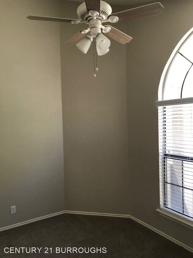 Foto del edificio - 3 br, 1 bath House - 4126 Sunrise Point