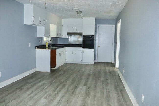 Building Photo - 49980 AL-21