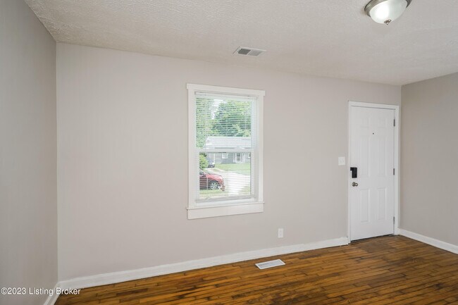 Foto del edificio - 3002 Penway Ave