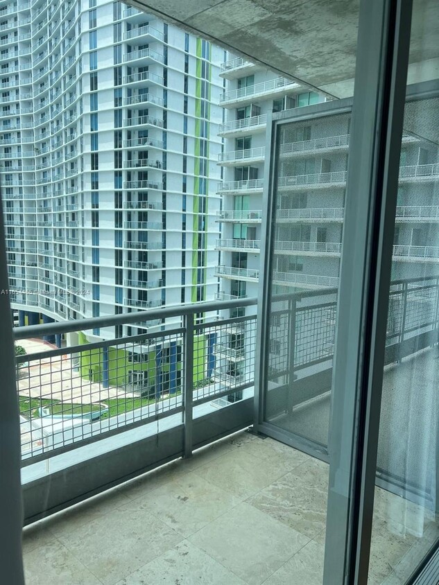 Photo - 690 SW 1st Ct (Miami, FL)