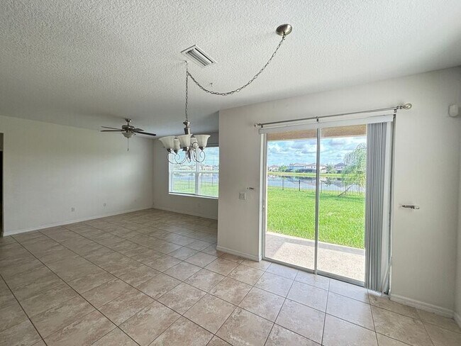 Foto del edificio - 10126 Celtic Ash Dr