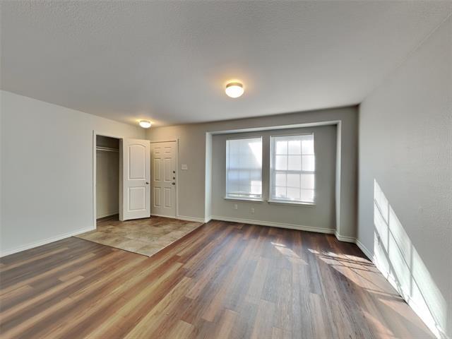 Building Photo - 1457 Mission Hills Ln