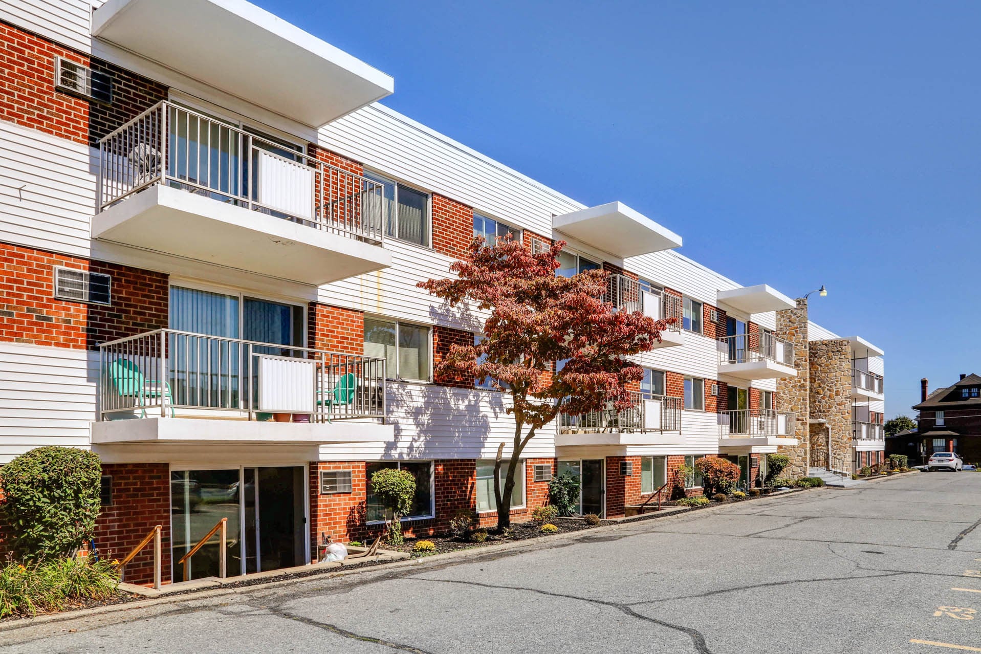 Washington Court Apartments photo 6