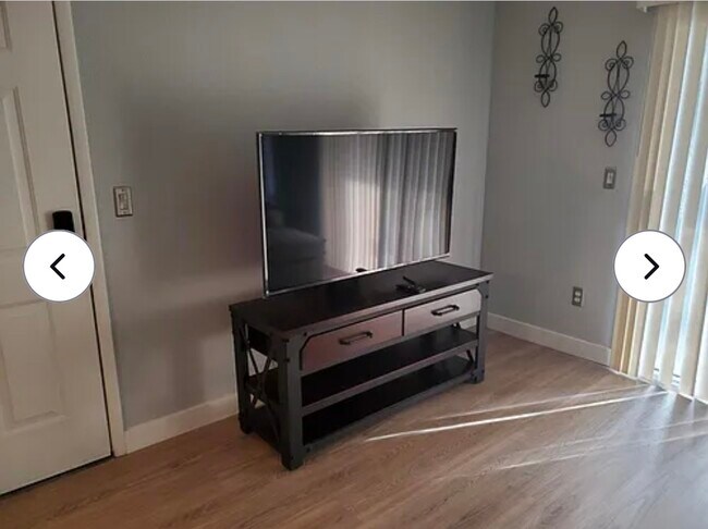 Foto del edificio - 5055 W Hacienda Ave